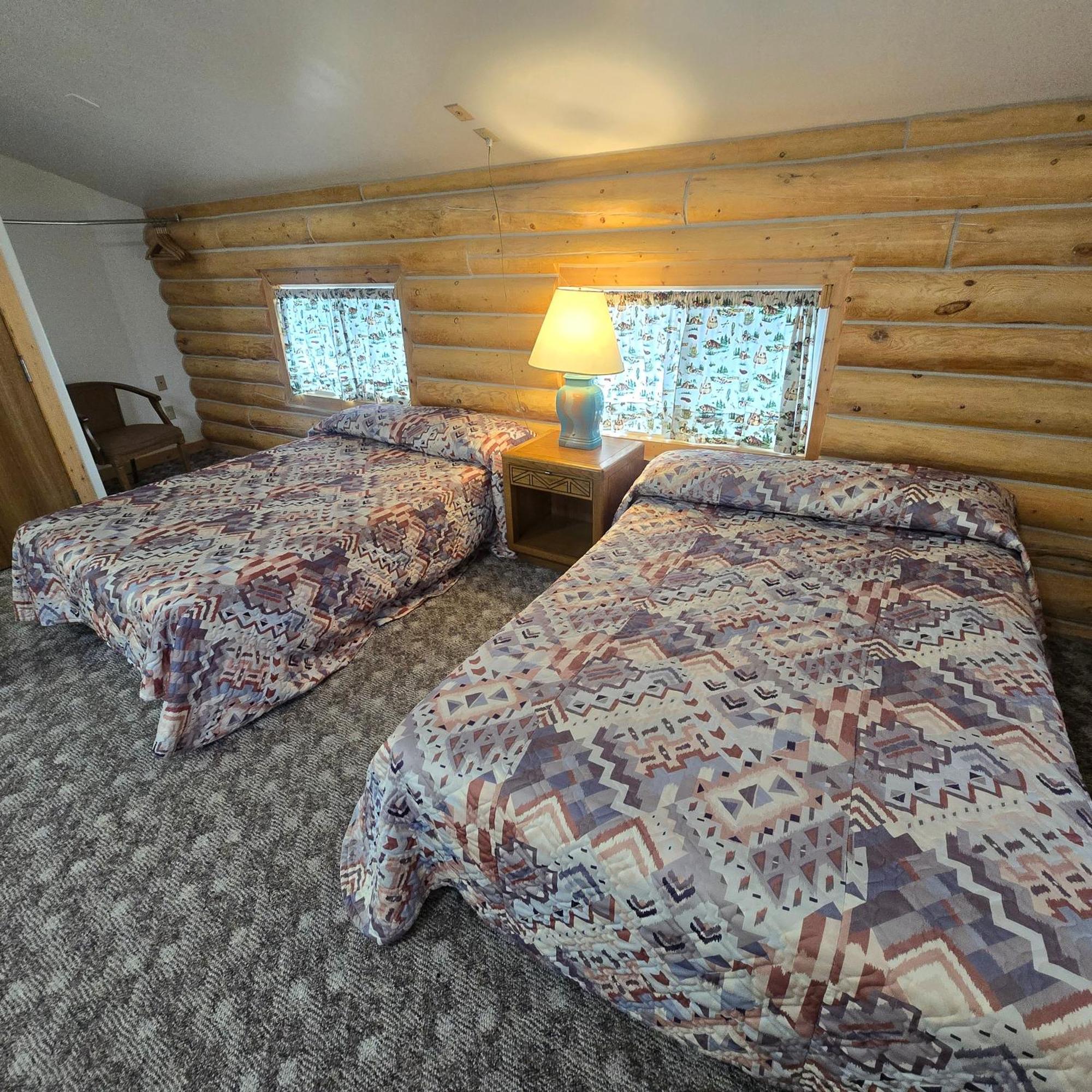 Jared'S Wild Rose Ranch Resort Island Park Room photo